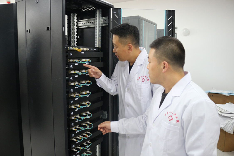 打造智慧醫院 市二院信息系統順利遷移升級(圖3) 打造智慧醫院 市二院信息系統順利遷移升級(圖3)