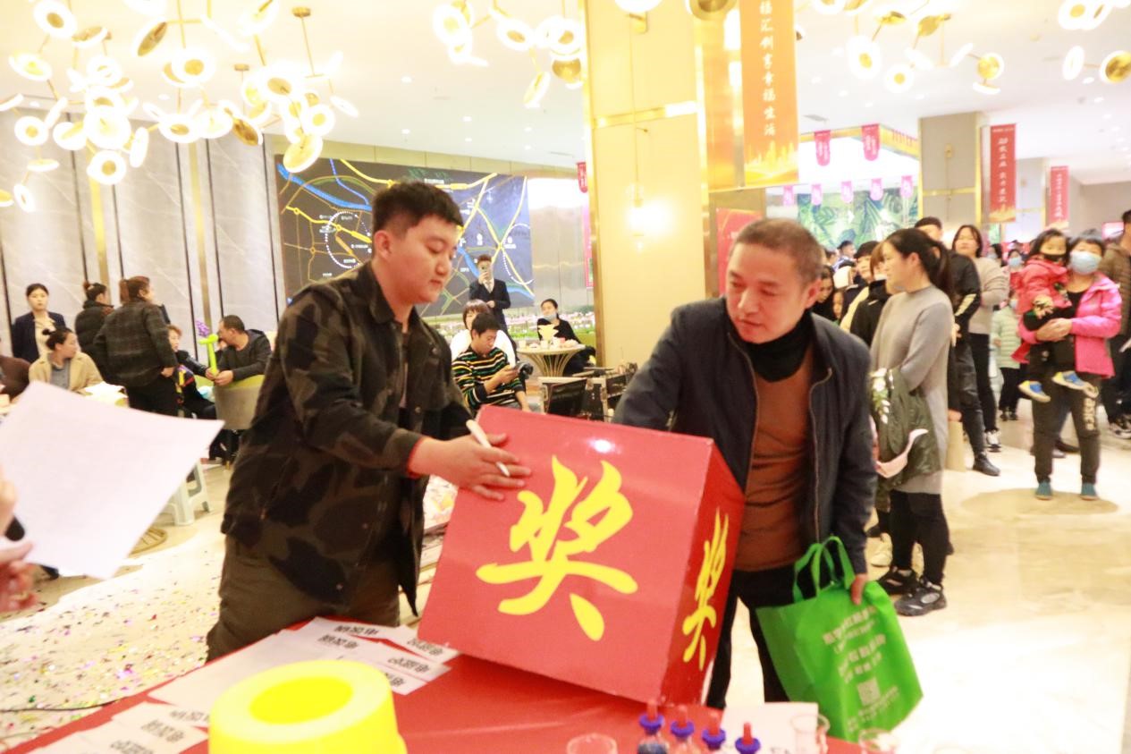 歐洲城·幸福小鎮11.11狂歡節(圖3) 歐洲城·幸福小鎮11.11狂歡節(圖3)