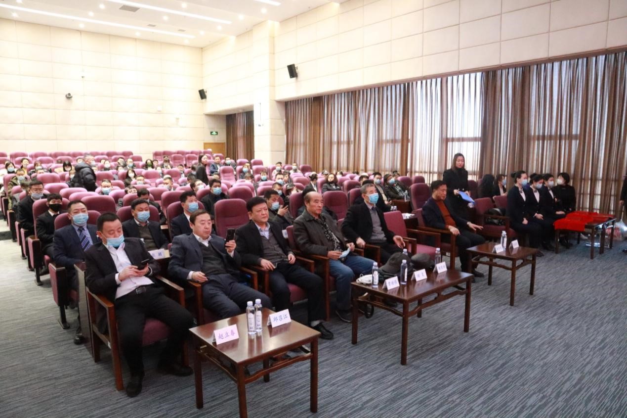 正業(yè)地產(chǎn)事業(yè)部丨乘風(fēng)破浪 夢想同行  2020年度表彰大會圓滿成功！(圖1)