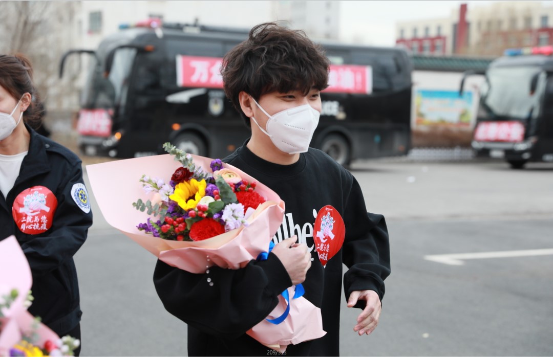 春暖花開，英雄歸來！葫蘆島市第二人民醫(yī)院支援綏中醫(yī)療隊(duì)凱旋而歸~(圖7)