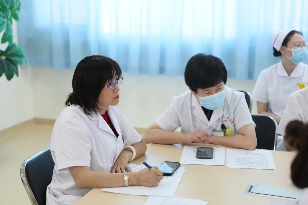 全省首家!中國醫科大學附屬第一醫院專家來“查房”,家門口享國內優質醫療資源!(圖3) 全省首家!中國醫科大學附屬第一醫院專家來“查房”,家門口享國內優質醫療資源!(圖3)