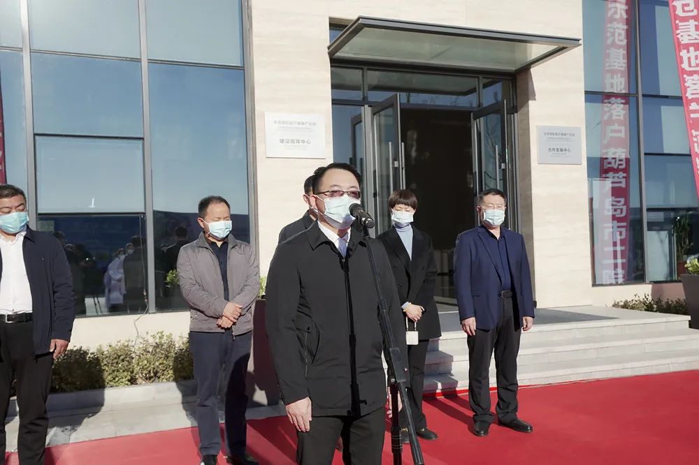 葫蘆島市第二人民醫院被授予為國家級醫養結合示范基地建設單位(圖4) 葫蘆島市第二人民醫院被授予為國家級醫養結合示范基地建設單位(圖4)