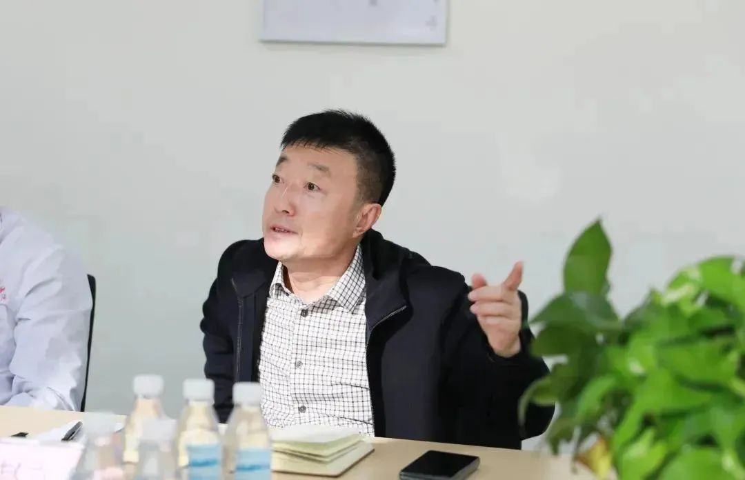 龍港區(qū)人大、區(qū)政府領(lǐng)導一行視察調(diào)研龍港國際醫(yī)療健康產(chǎn)業(yè)園(圖14) 龍港區(qū)人大、區(qū)政府領(lǐng)導一行視察調(diào)研龍港國際醫(yī)療健康產(chǎn)業(yè)園(圖14)