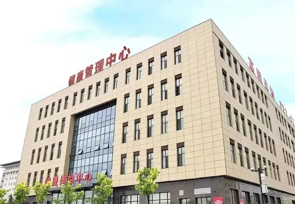 龍港區(qū)人大、區(qū)政府領(lǐng)導一行視察調(diào)研龍港國際醫(yī)療健康產(chǎn)業(yè)園(圖22) 龍港區(qū)人大、區(qū)政府領(lǐng)導一行視察調(diào)研龍港國際醫(yī)療健康產(chǎn)業(yè)園(圖22)