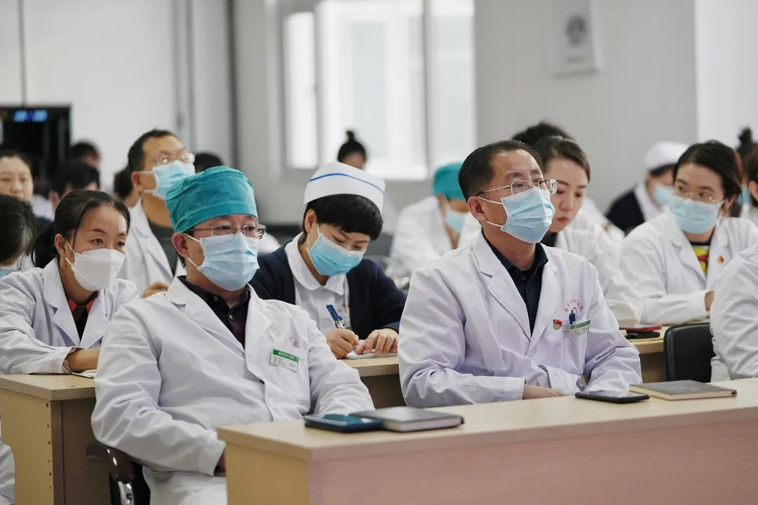 黨建引領|市二院學習貫徹黨的二十大精神——深刻理解“五個牢牢把握(圖8) 黨建引領|市二院學習貫徹黨的二十大精神——深刻理解“五個牢牢把握(圖8)